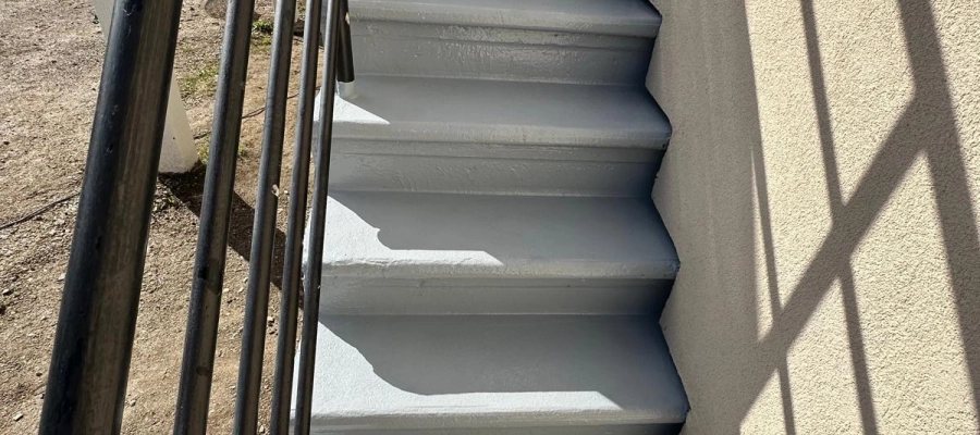 système d'étanchéité résine et peinture